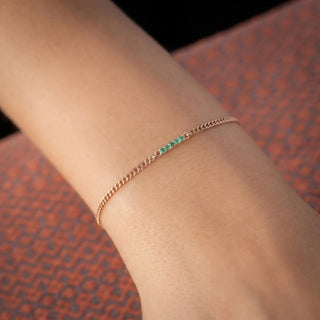 Permanent Jewelry vs. Regular Bracelets: Which Fits Your Routine?