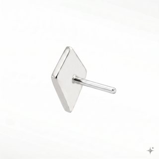 The diamond flat back earring kite 14k white gold is a perfect blend of modern style and luxurious