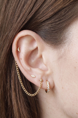 Ear chain connector featuring a sleek liquid-gold italian cuban link design. Completely hypoallergenic and nickel-free