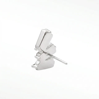 Discover the stunning flat back earrings featuring moissanite in 14k white gold. Perfect for any occasion!