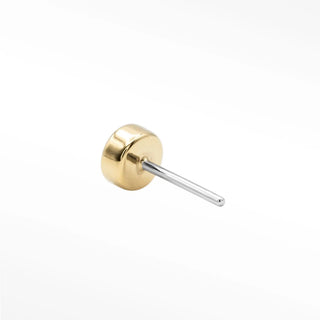 Discover our flat back diamond earrings featuring a 14k yellow gold bezel setting for timelessly elegant look. Perfect