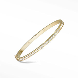 That’s right diamonds are a girls best friend for good reason. Diamond the stone of clairty