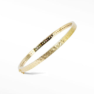 Some of us were made to stand out especially those who love color. This bangle